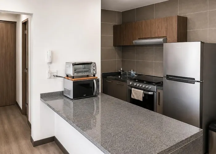 Stunninghi-risepolancopoolhottubh-speed Wifi Apartment *