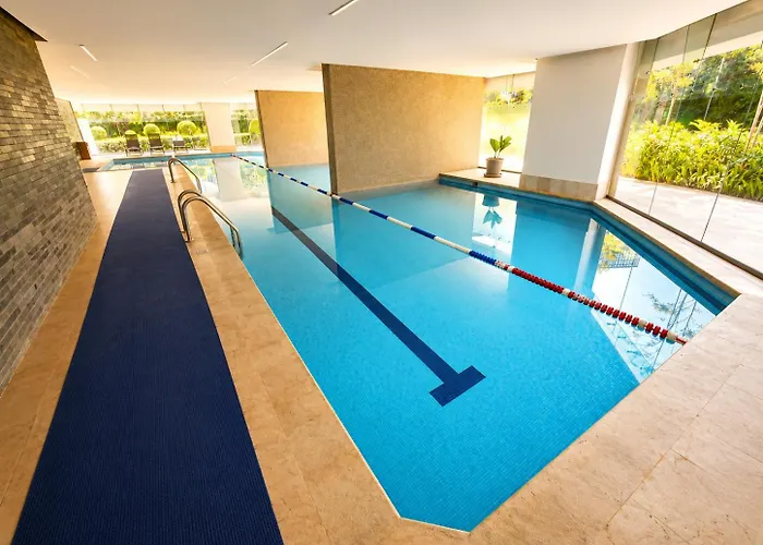 Apartment Stunninghi-risepolancopoolhottubh-speed Wifi